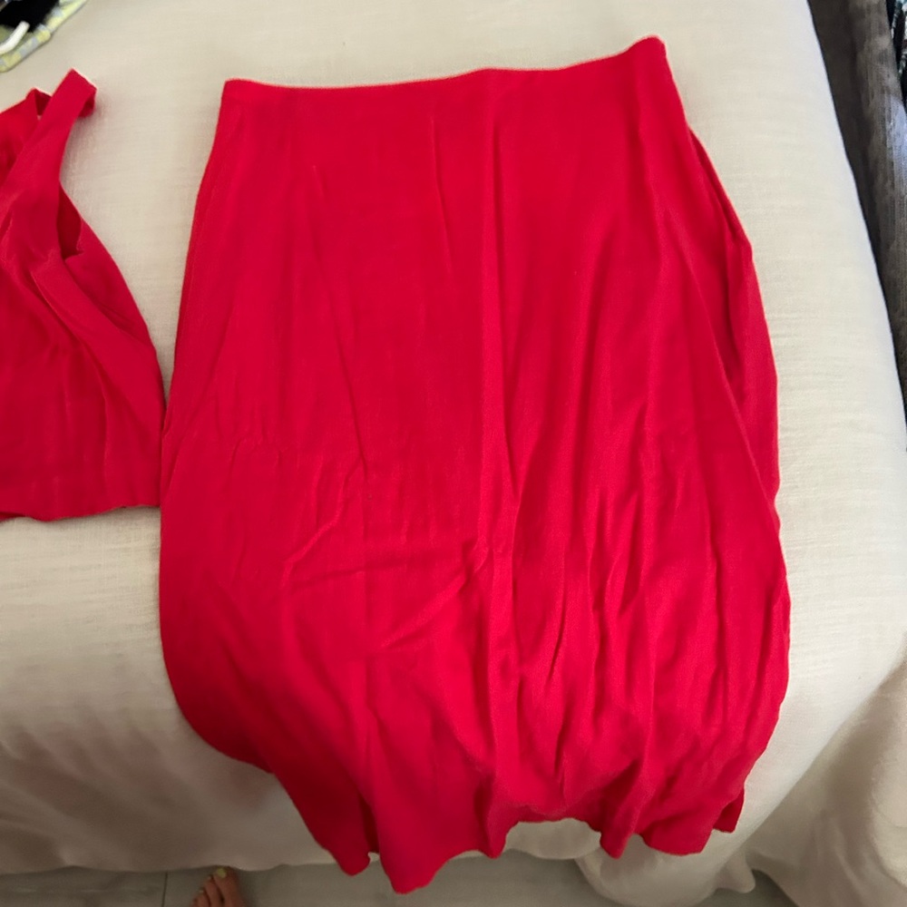 GAP Red Ruched Bubble Midi Skirt
